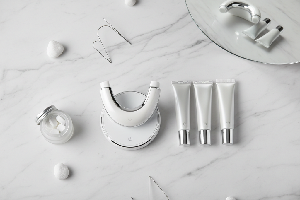 Teeth whitening kit flat lay